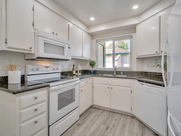 3011 Risdon Drive 8, Union City CA 94587