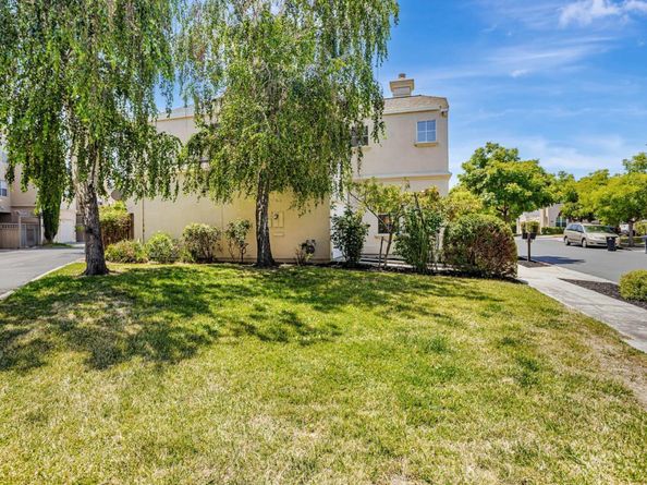 103 Whits Road, Mountain View CA 94040