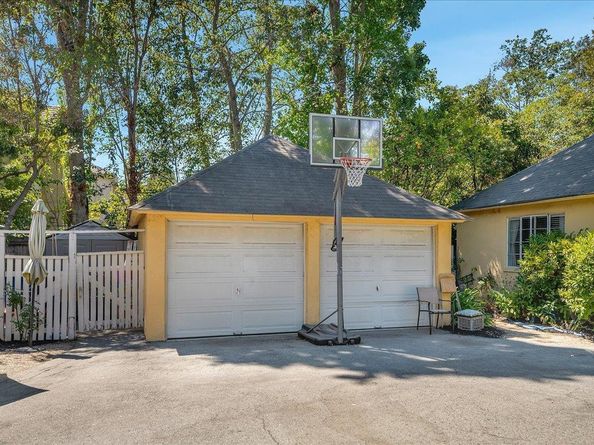231-241 Churchill Avenue, Palo Alto CA 94301