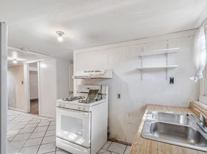 3300 E 17th Street, Oakland CA 94601
