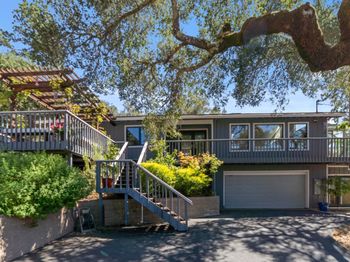 2203 Quail Hollow Road