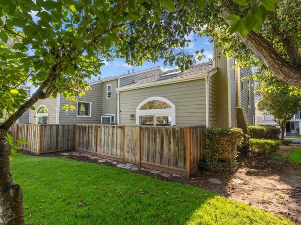 118 Stoney Creek Road, Santa Cruz CA 95060