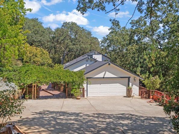 15098 Elm Park, Monte Sereno CA 95030