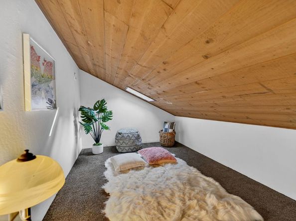 15098 Elm Park, Monte Sereno CA 95030