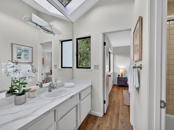 15098 Elm Park, Monte Sereno CA 95030