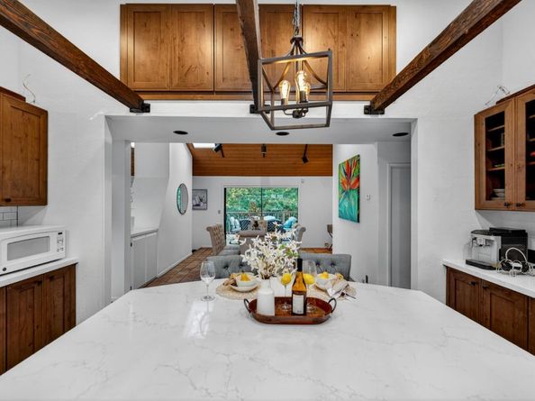 15098 Elm Park, Monte Sereno CA 95030