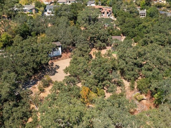 15098 Elm Park, Monte Sereno CA 95030