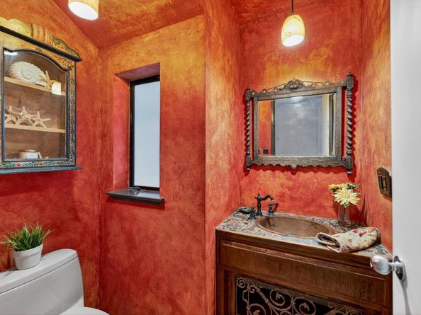 15098 Elm Park, Monte Sereno CA 95030