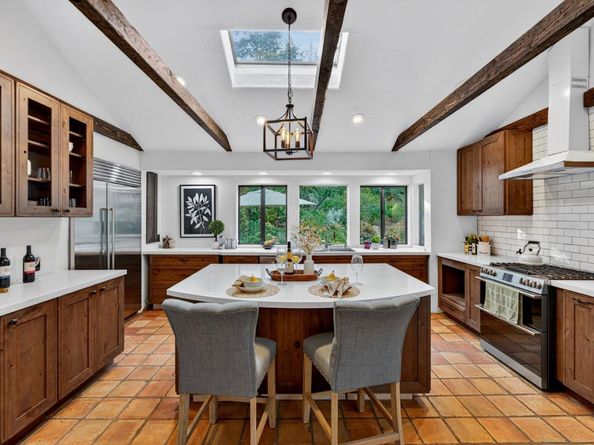 15098 Elm Park, Monte Sereno CA 95030