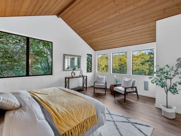 15098 Elm Park, Monte Sereno CA 95030