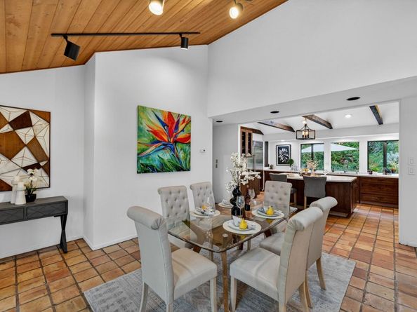 15098 Elm Park, Monte Sereno CA 95030