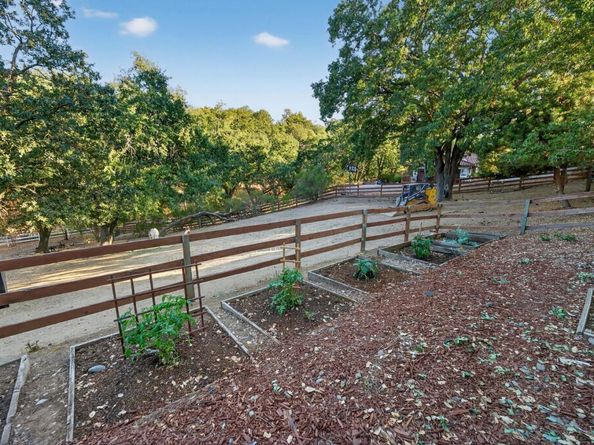 15098 Elm Park, Monte Sereno CA 95030
