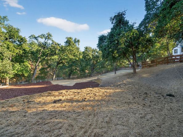 15098 Elm Park, Monte Sereno CA 95030