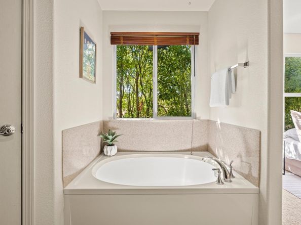 1096 Flowering Ash Drive, Hercules CA 94547