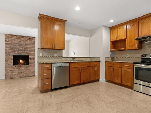 111 N San Tomas Aquino Road, Campbell CA 95008
