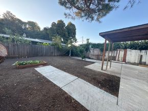 2112 Lincoln Street, East Palo Alto CA 94303