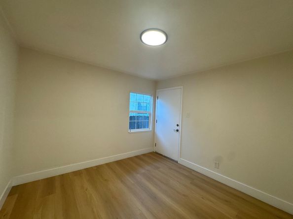 2112 Lincoln Street, East Palo Alto CA 94303