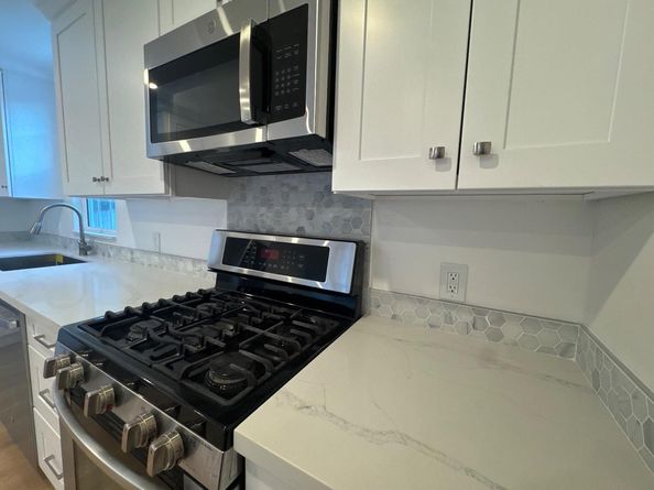 2112 Lincoln Street, East Palo Alto CA 94303