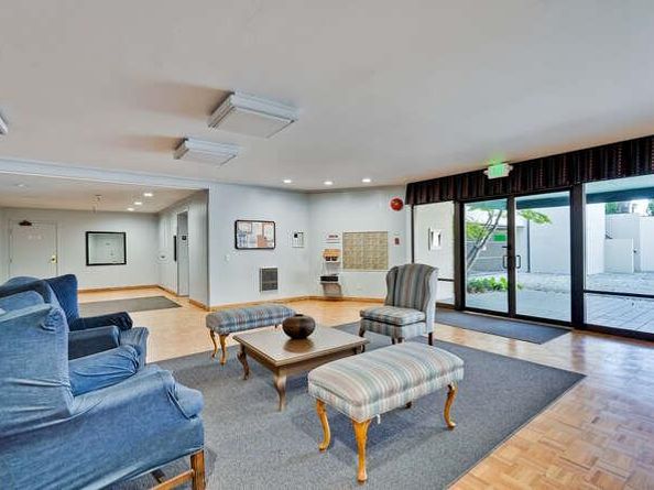 425 N El Camino Real 203, San Mateo CA 94401