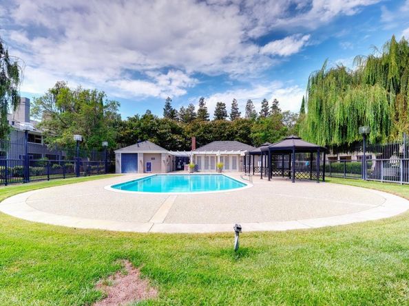 1735 Parkview Green Circle, San Jose CA 95131