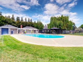 1735 Parkview Green Circle, San Jose CA 95131
