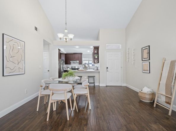 1735 Parkview Green Circle, San Jose CA 95131