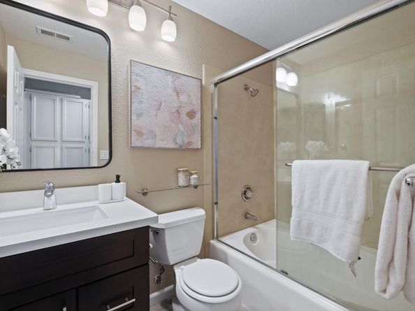 1735 Parkview Green Circle, San Jose CA 95131