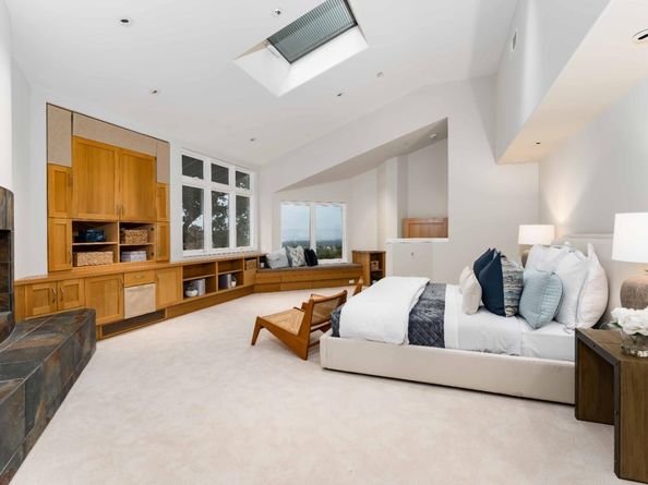 12008 Emerald Hill Lane, Los Altos Hills CA 94022