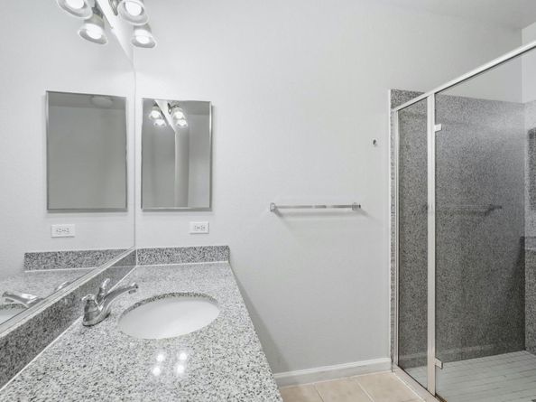 88 N Jackson Avenue 127, San Jose CA 95116