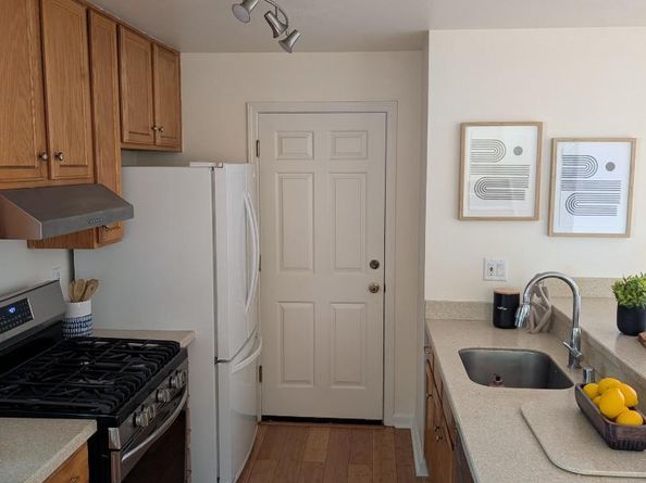 805 N San Antonio Road, Los Altos CA 94022