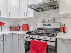 101 Blossom Circle H, San Mateo CA 94403