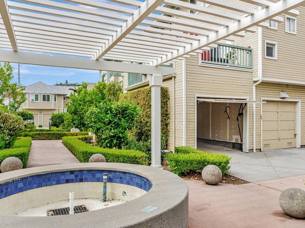 101 Blossom Circle H, San Mateo CA 94403
