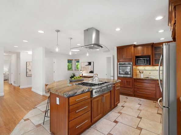 1106 Viscaino Avenue, Sunnyvale CA 94086