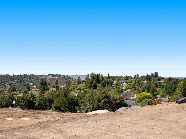 138 Rosewood Lane Lane, San Mateo CA 94402