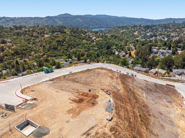 138 Rosewood Lane Lane, San Mateo CA 94402
