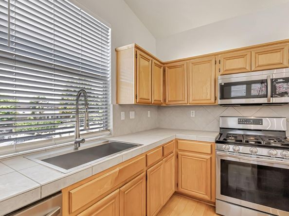 1075 Esparanza Way, San Jose CA 95138