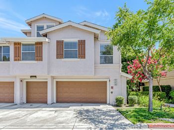 1075 Esparanza Way