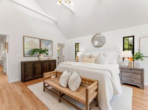 537 Mountain View Avenue, Mountain View CA 94041