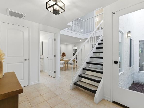 20661 Oak Creek Lane, Saratoga CA 95070