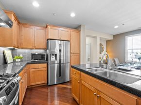 20582 Murano Circle, Cupertino CA 95014