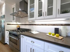 Undisclosed Address #ML82043311, Mountain View CA 94041