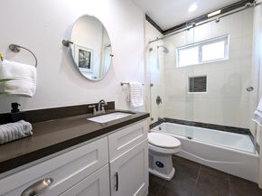 Undisclosed Address #ML82043311, Mountain View CA 94041