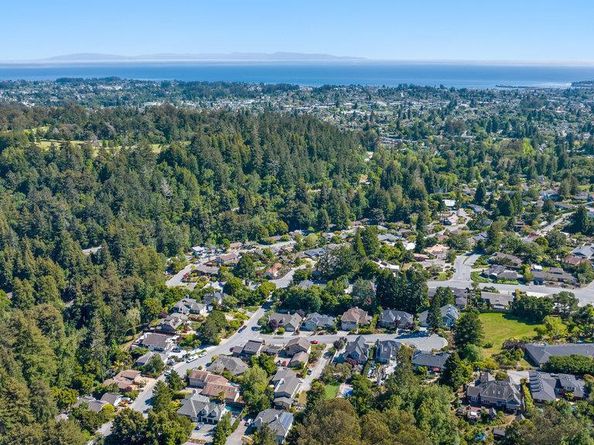 405 Esmeralda Drive, Santa Cruz CA 95060