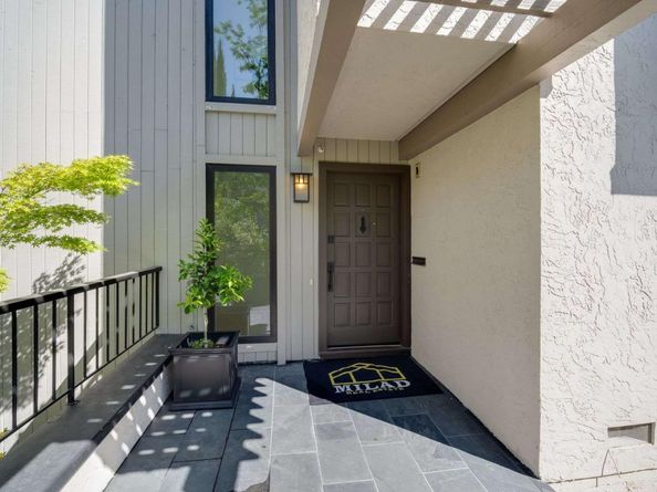 228 Sand Hill Circle, Menlo Park CA 94025