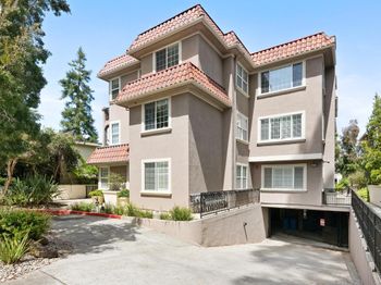 550 El Camino Real