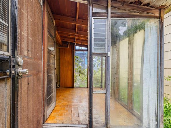 658 Lisbon Street, San Francisco CA 94112