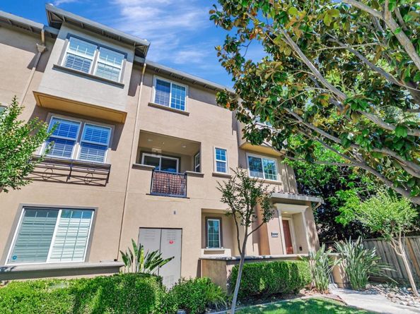 2070 Almaden Road, San Jose CA 95125