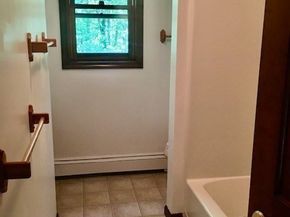 147 East County Road 147, Rutland MA 01543
