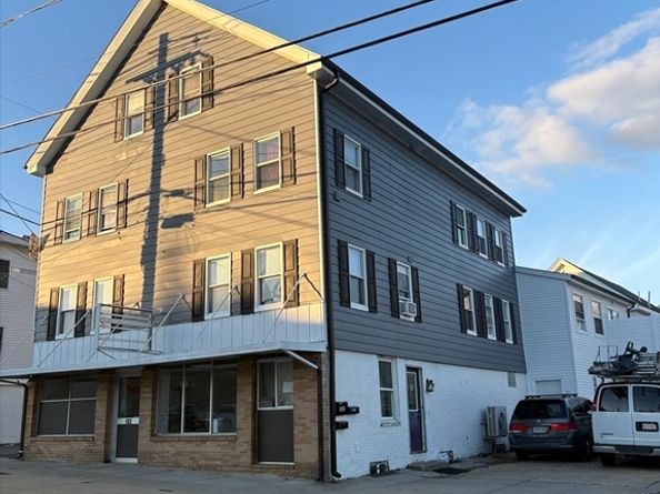 102-104 Central St, Milford MA 01757