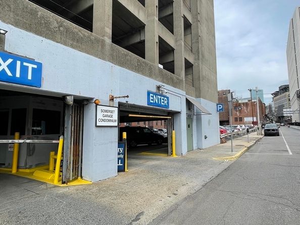 425 Newbury St. 218, Boston MA 02115